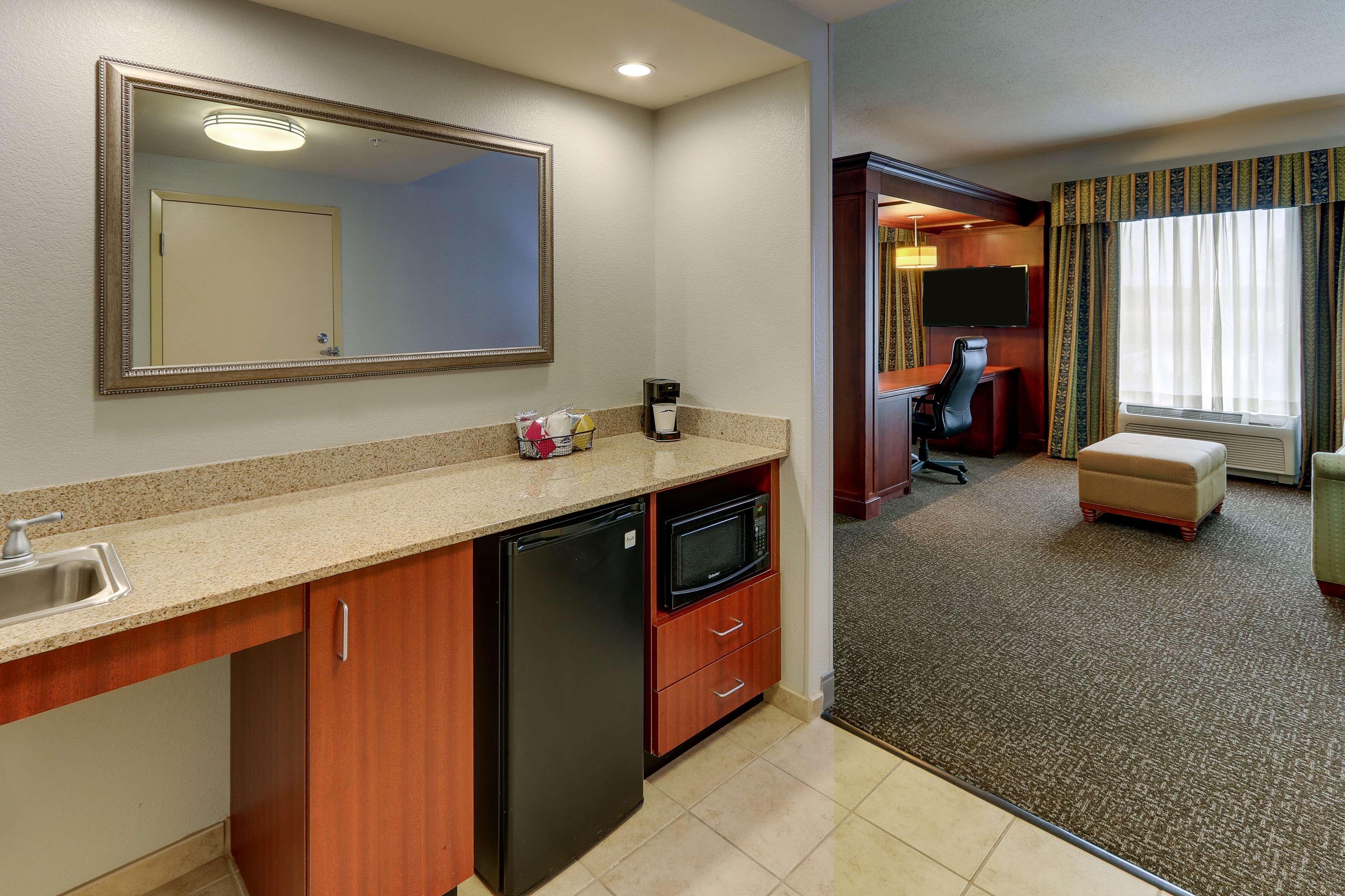 Hampton Inn & Suites Indianapolis-Airport Extérieur photo
