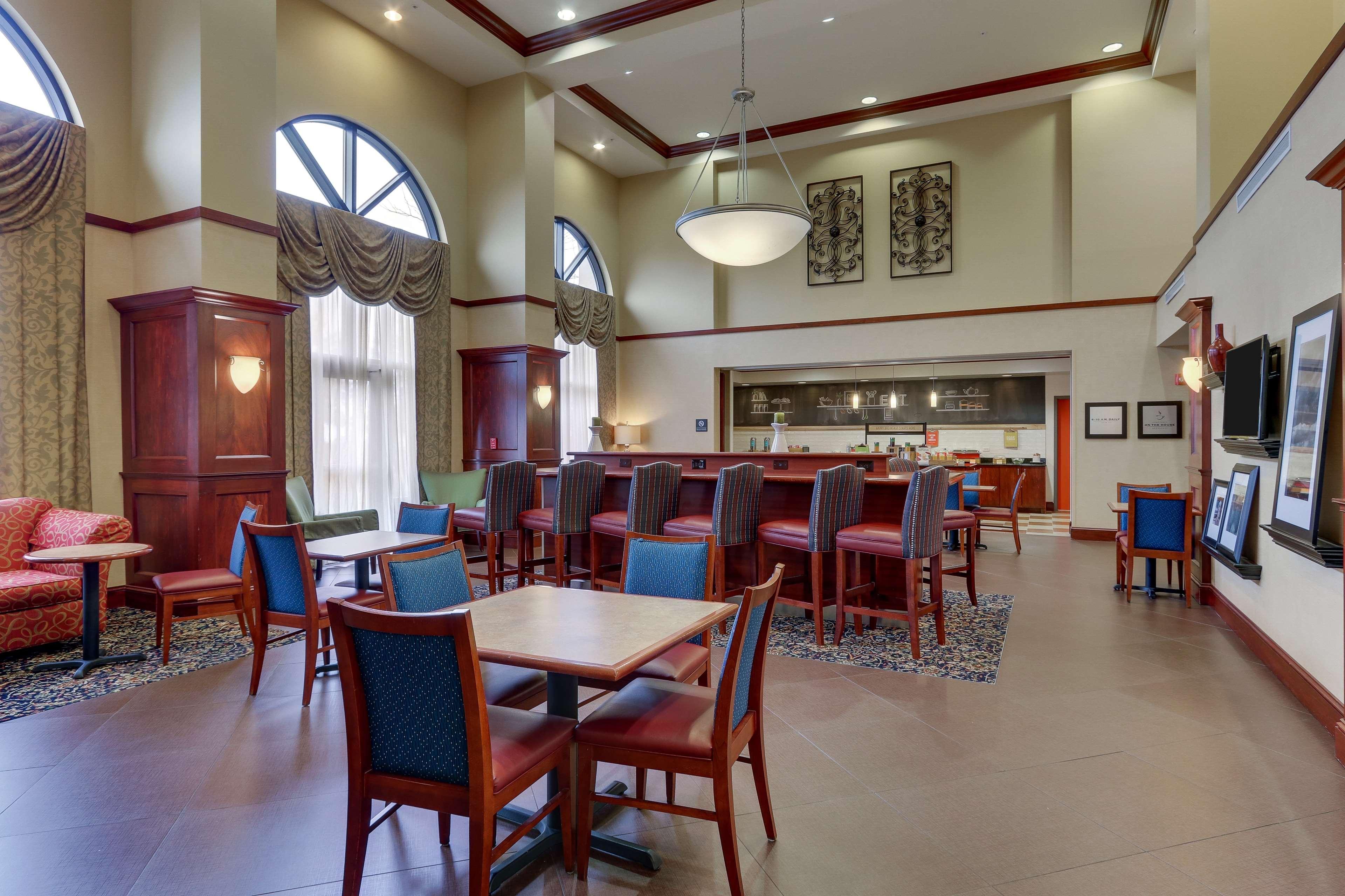 Hampton Inn & Suites Indianapolis-Airport Extérieur photo