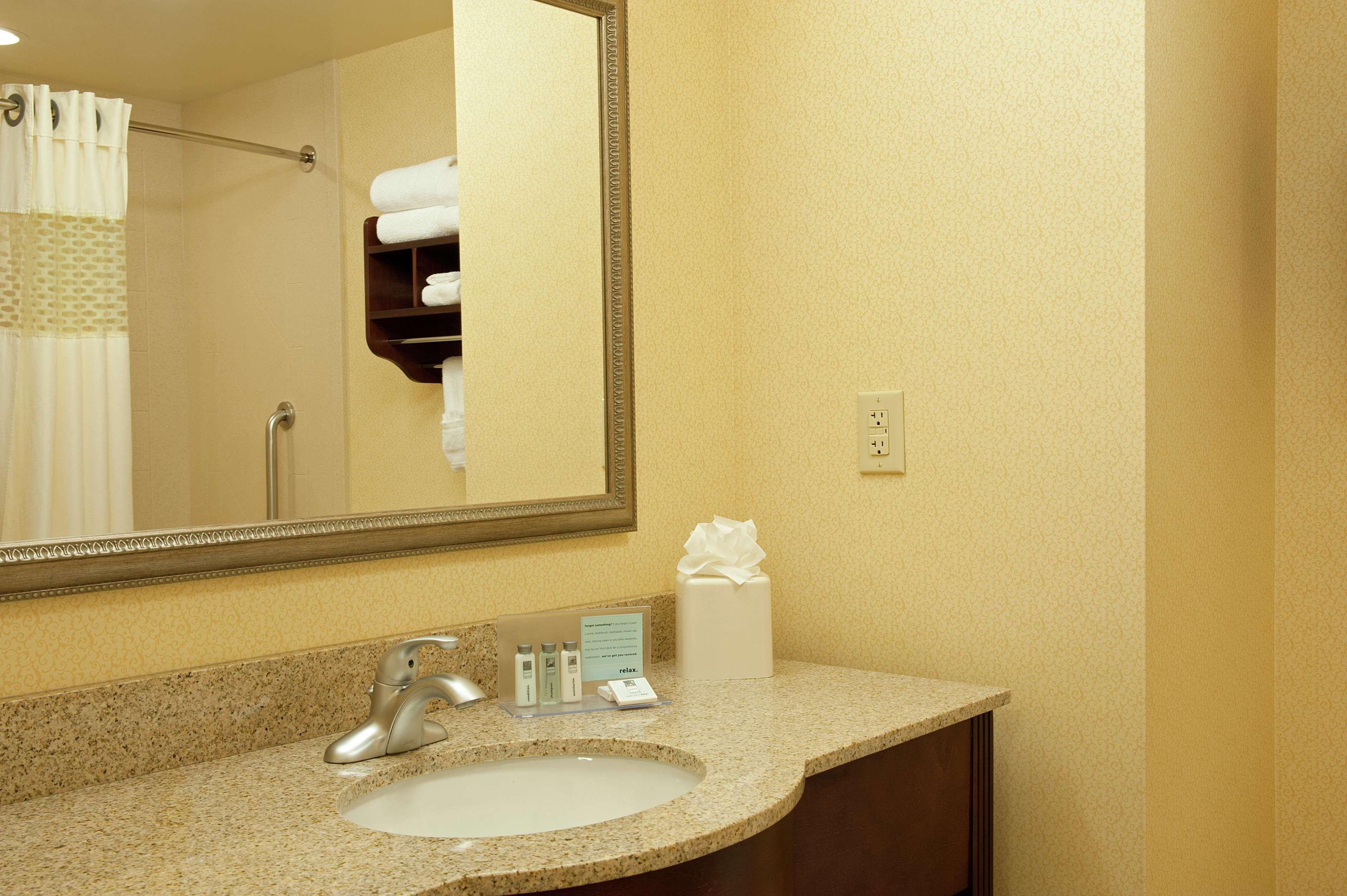 Hampton Inn & Suites Indianapolis-Airport Extérieur photo