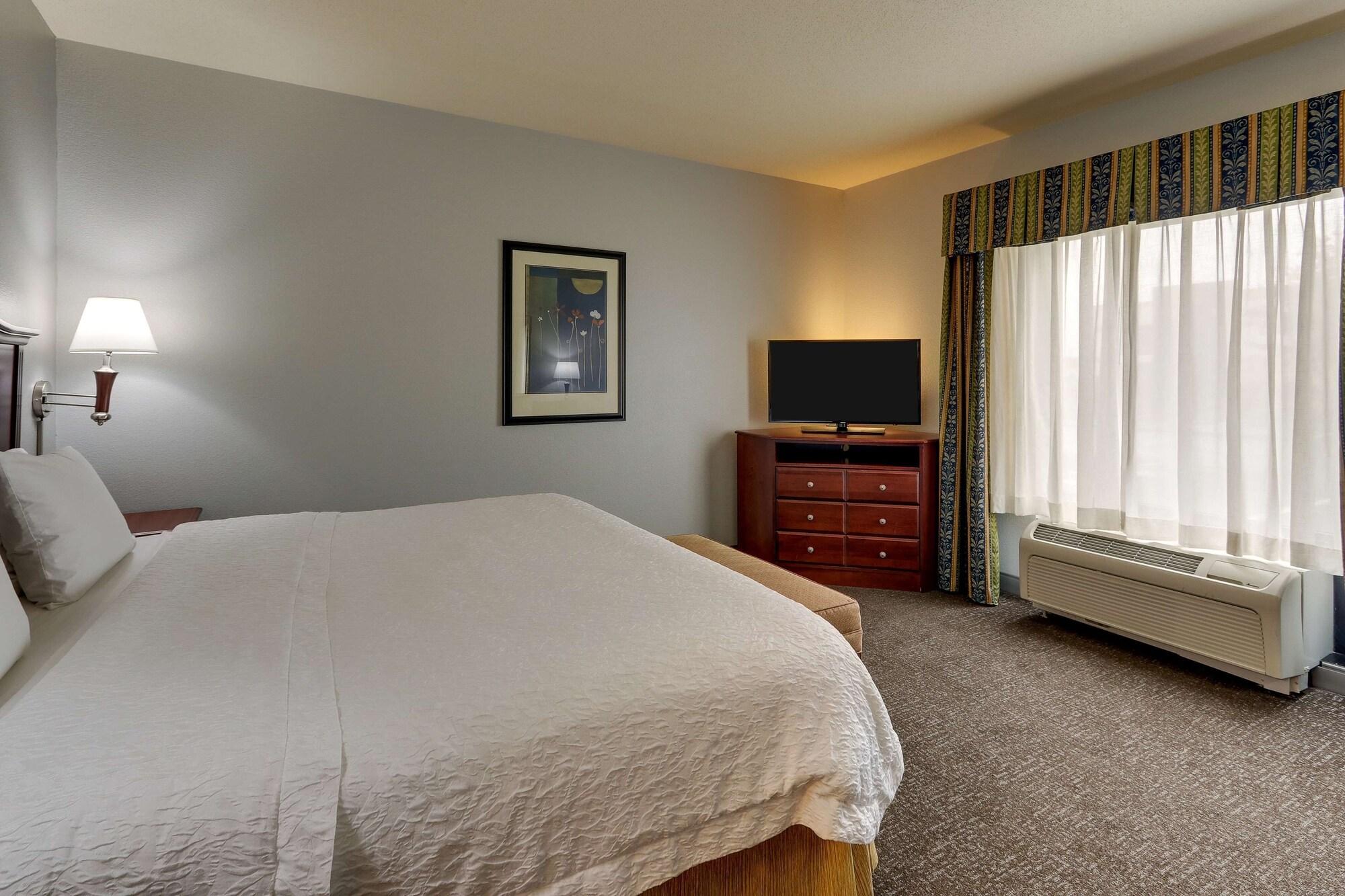 Hampton Inn & Suites Indianapolis-Airport Extérieur photo