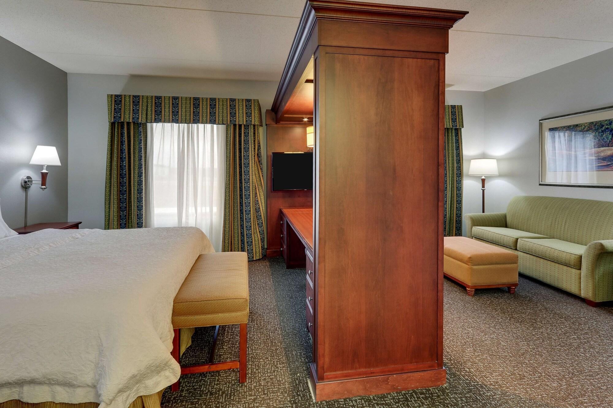 Hampton Inn & Suites Indianapolis-Airport Extérieur photo