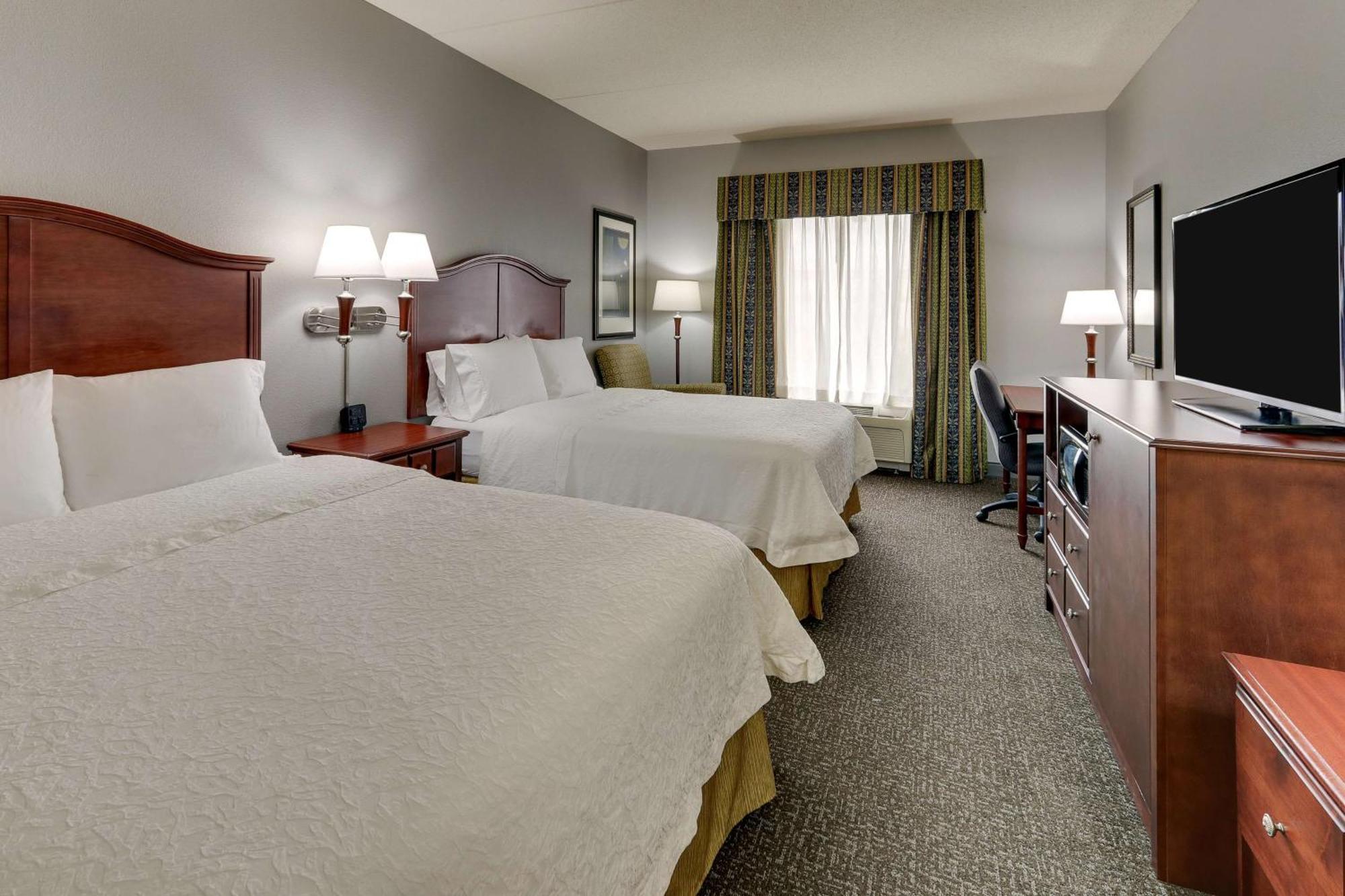 Hampton Inn & Suites Indianapolis-Airport Extérieur photo