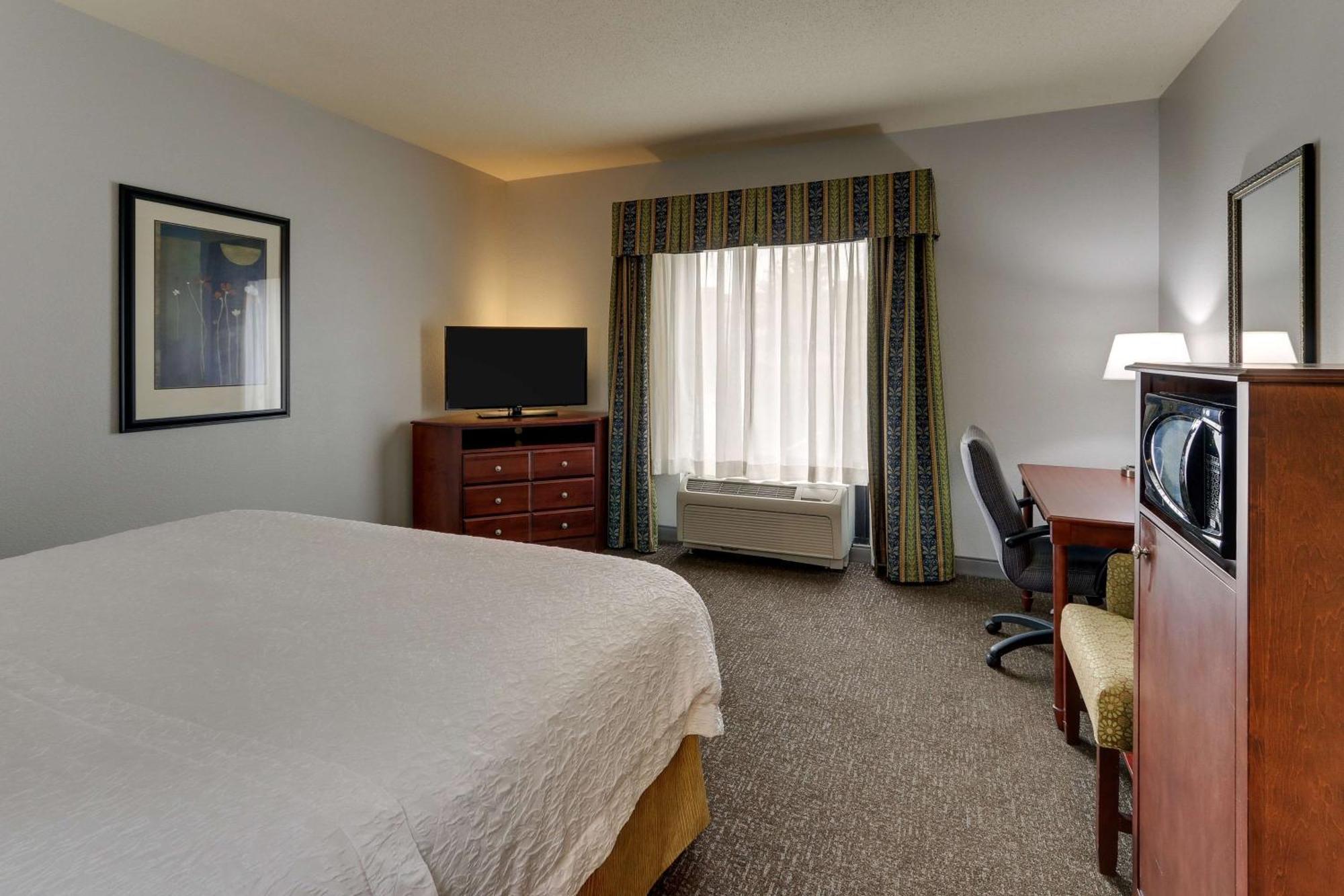 Hampton Inn & Suites Indianapolis-Airport Extérieur photo