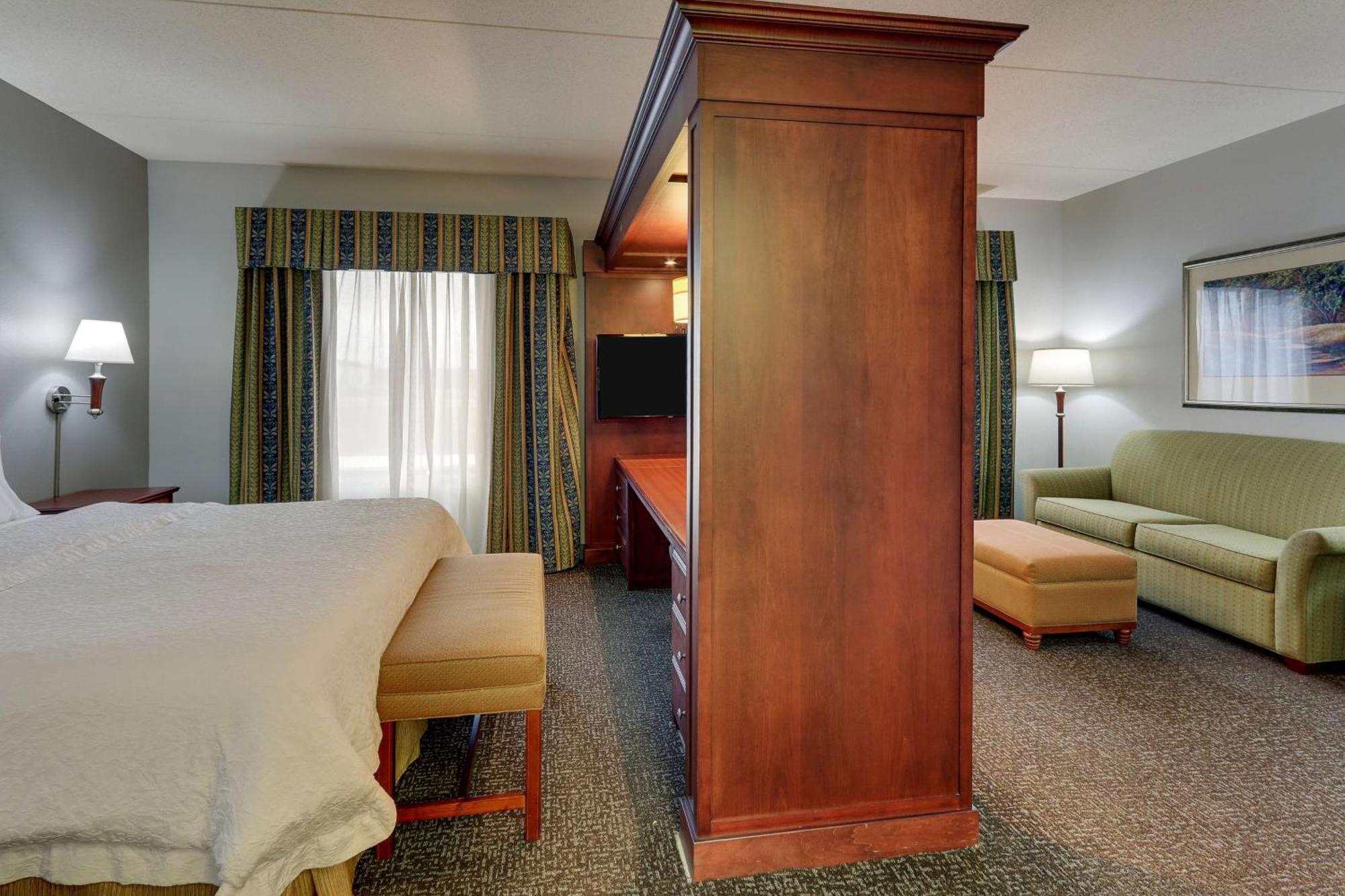 Hampton Inn & Suites Indianapolis-Airport Extérieur photo